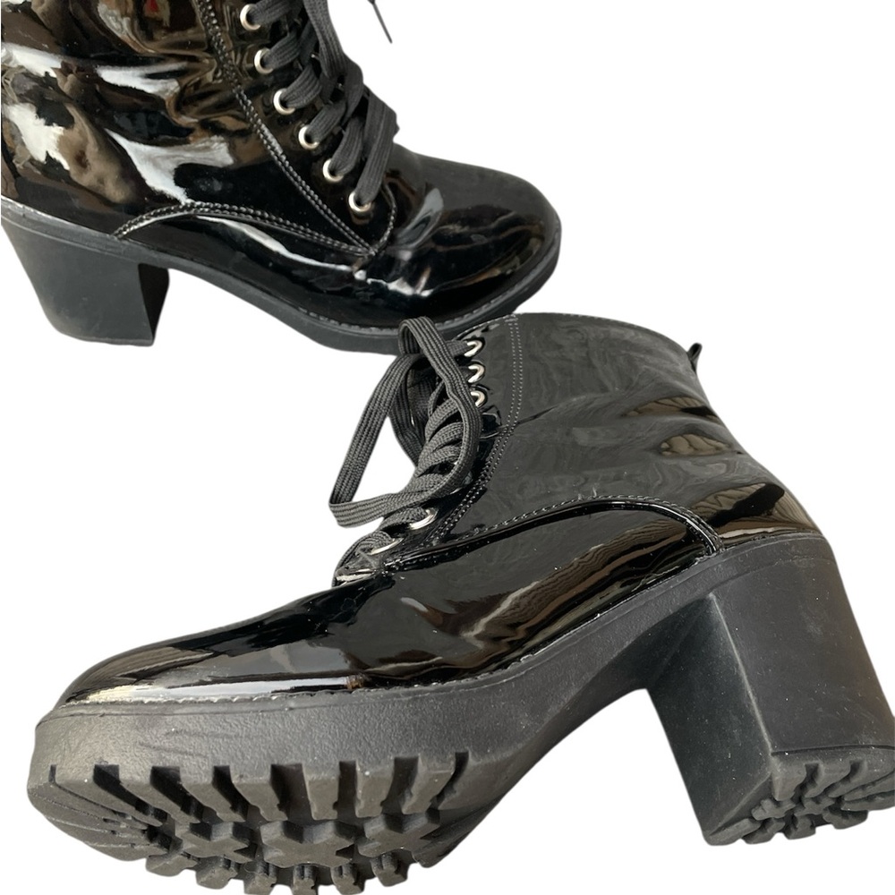 Black shinny boots 3 inch chunky heel  Goth retro look size 8